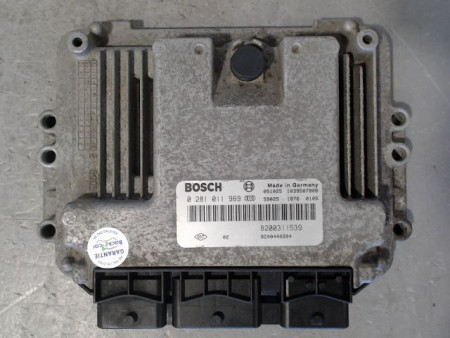 CALCULATEUR MOTEUR RENAULT LAGUNA