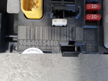 BOITE A FUSIBLES PEUGEOT 1007