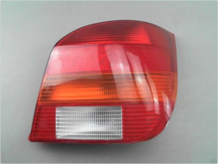 FEU ARRIERE DROIT FORD FIESTA III (89-96)