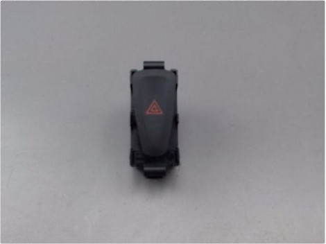 BOUTON DE WARNING DACIA SANDERO