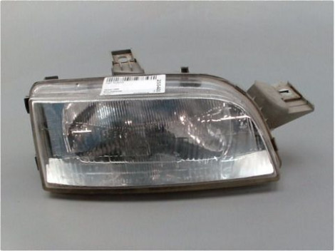 PHARE DROIT FIAT PUNTO