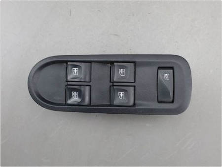 COMMANDE LEVE-GLACE PORTE AVG DACIA DUSTER