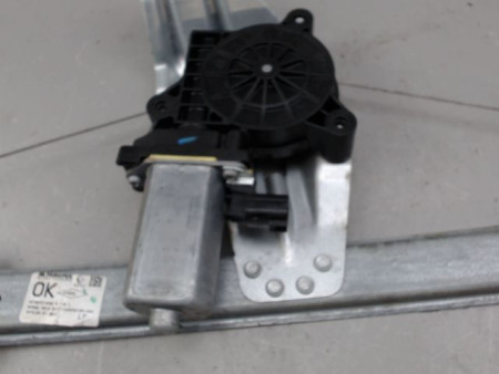 MECANISME LEVE-GLACE AVANT GAUCHE DACIA SANDERO