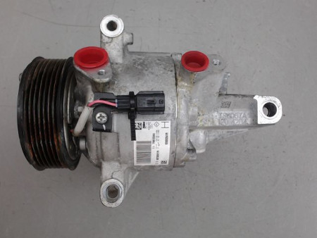 COMPRESSEUR AIR CONDITIONNE DACIA SANDERO