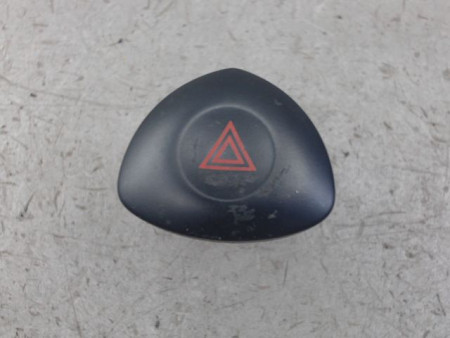 BOUTON DE WARNING RENAULT CLIO