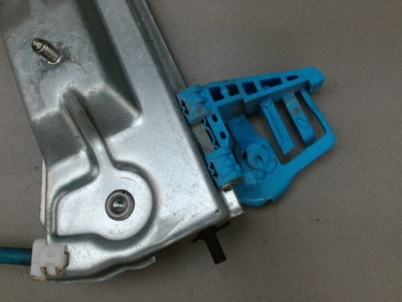 MECANISME LEVE-GLACE AVANT GAUCHE PEUGEOT 208