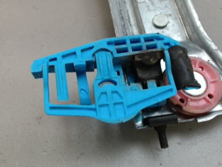 MECANISME LEVE-GLACE AVANT GAUCHE PEUGEOT 208