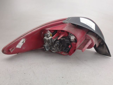 FEU ARRIERE DROIT PEUGEOT 206