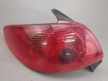 FEU ARRIERE GAUCHE  PEUGEOT 206