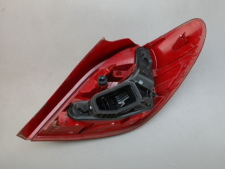 FEU ARRIERE GAUCHE  PEUGEOT 207