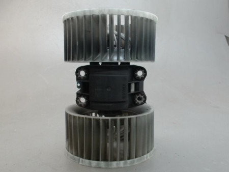 MOTEUR VENTILATEUR CHAUFFAGE B.M.W. X3