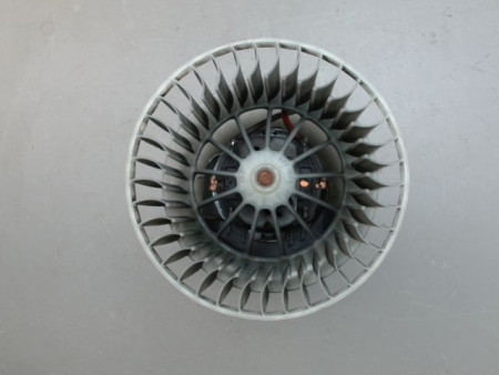 MOTEUR VENTILATEUR CHAUFFAGE B.M.W. X3