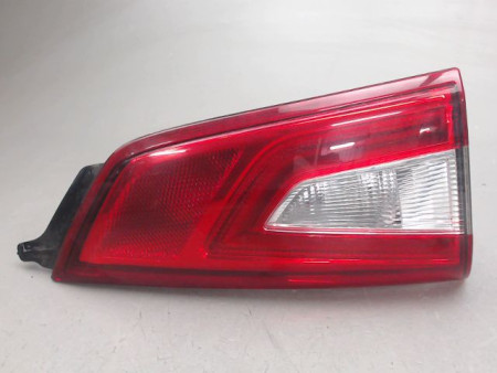 FEU ARRIERE INTERIEUR GAUCHE NISSAN QASHQAI