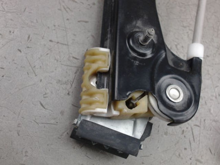 MECANISME LEVE-GLACE AVANT GAUCHE VOLKSWAGEN POLO