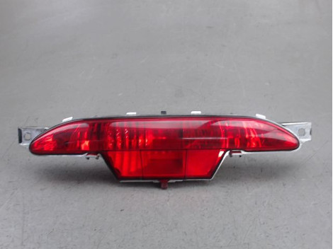 FEU BROUILLARD CENTRAL ARRIERE PEUGEOT 208