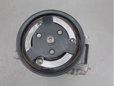 COMPRESSEUR AIR CONDITIONNE VOLKSWAGEN POLO