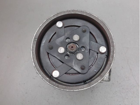 COMPRESSEUR AIR CONDITIONNE NISSAN JUKE