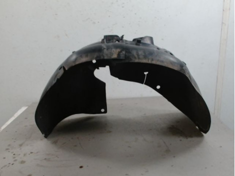 PARE-BOUE AVANT GAUCHE RENAULT CLIO