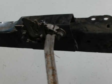 TRAVERSE SUPERIEURE ARMATURE AVANT CITROEN C4