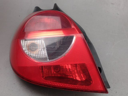 FEU ARRIERE GAUCHE  RENAULT CLIO