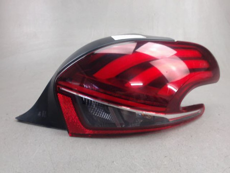 FEU ARRIERE DROIT PEUGEOT 208