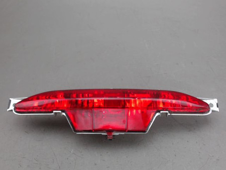 FEU BROUILLARD CENTRAL ARRIERE PEUGEOT 208