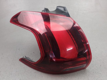 FEU ARRIERE GAUCHE  PEUGEOT 2008