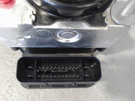 UNITE HYDRAULIQUE ABS TOYOTA YARIS