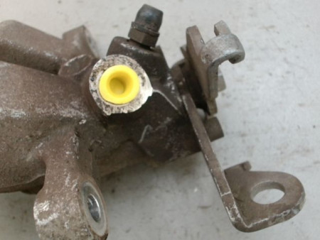 ETRIER DE FREIN ARRIERE DROIT RENAULT MEGANE