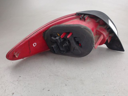 FEU ARRIERE DROIT PEUGEOT 206