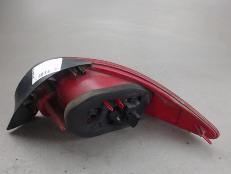 FEU ARRIERE GAUCHE  PEUGEOT 206