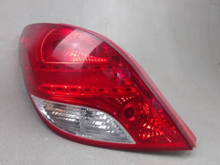 FEU ARRIERE GAUCHE  PEUGEOT 207