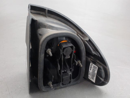 FEU ARRIERE GAUCHE  RENAULT LAGUNA