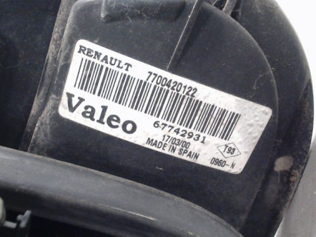 FEU ARRIERE GAUCHE  RENAULT LAGUNA