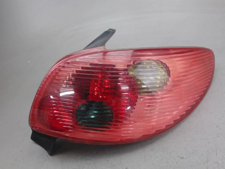 FEU ARRIERE DROIT PEUGEOT 206