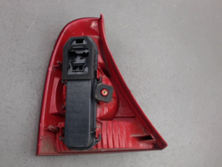 FEU ARRIERE DROIT RENAULT CLIO