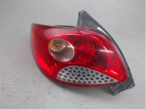 FEU ARRIERE GAUCHE  PEUGEOT 206