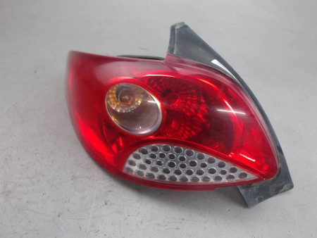 FEU ARRIERE GAUCHE  PEUGEOT 206