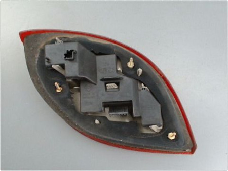 FEU ARRIERE DROIT FORD KA