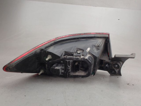 FEU ARRIERE DROIT RENAULT CLIO