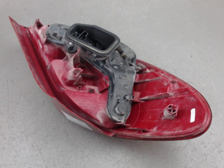 FEU ARRIERE DROIT PEUGEOT 207