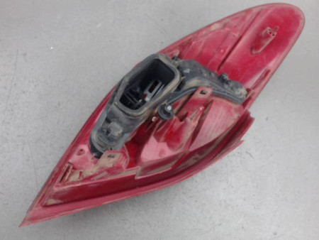 FEU ARRIERE DROIT PEUGEOT 207