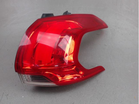 FEU ARRIERE DROIT PEUGEOT 2008