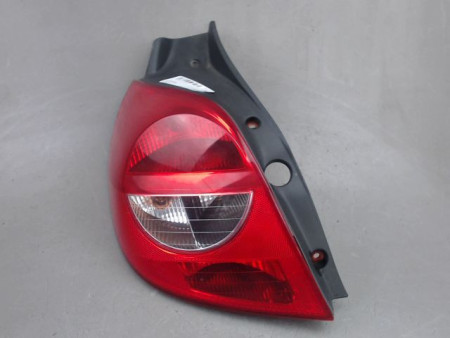 FEU ARRIERE GAUCHE  RENAULT CLIO