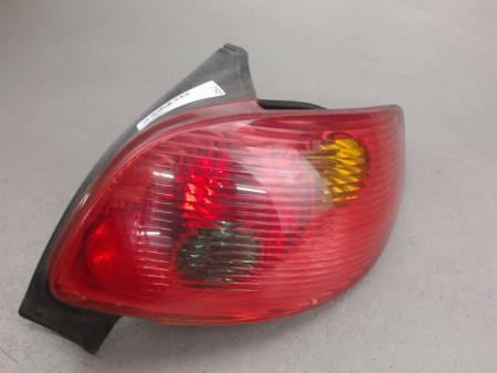 FEU ARRIERE DROIT PEUGEOT 206