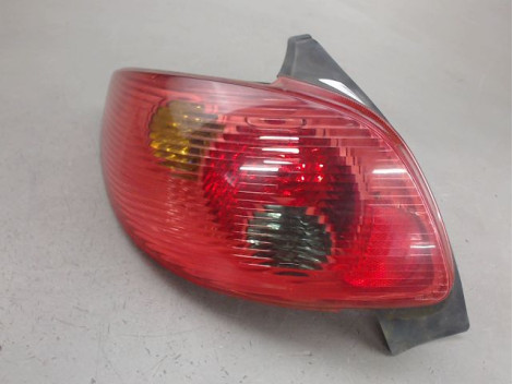 FEU ARRIERE GAUCHE  PEUGEOT 206