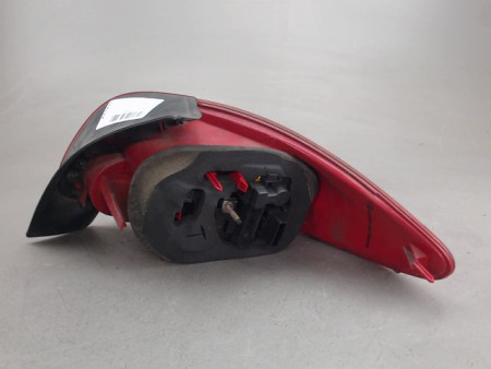 FEU ARRIERE GAUCHE  PEUGEOT 206