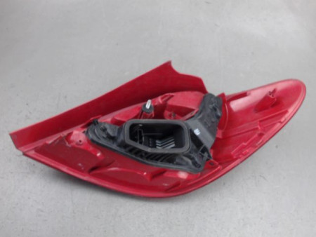 FEU ARRIERE GAUCHE  PEUGEOT 207