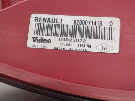 FEU ARRIERE GAUCHE  RENAULT CLIO