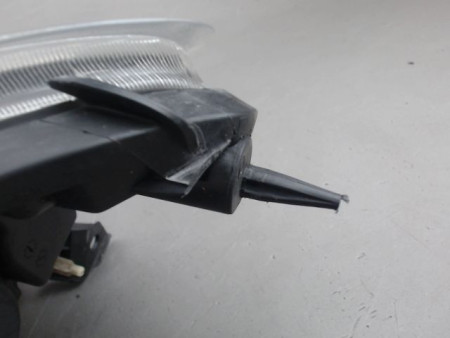 PHARE DROIT RENAULT CLIO